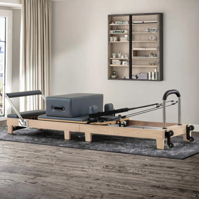 Usa Warehouse Local Stock Classical Design Adjustable Wholesale Sliding Oak Foldable Pilates Reformer Bed