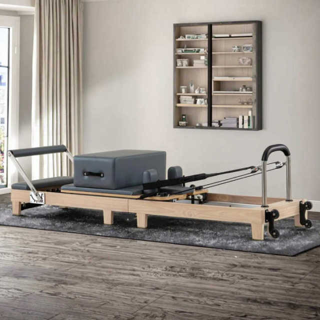 Usa Warehouse Local Stock Classical Design Adjustable Wholesale Sliding Oak Foldable Pilates Reformer Bed