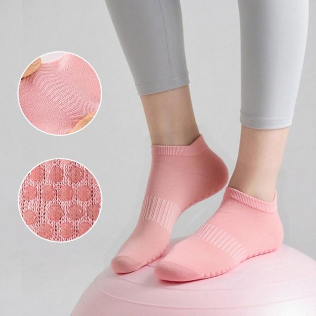 5 Pairs Pilates Socks with Grips for Women Non Slip Yoga Crew Socks,MY SHOP,5 Pairs Pilates Socks with Grips for Women Non Slip Grip Yoga Crew Socks for Barre Hospital Barefoot Workout