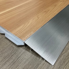 Cam-Lock Natural Wood Waterproof Dance Floor – Warm wood grain for outdoor weddings and parties events.
