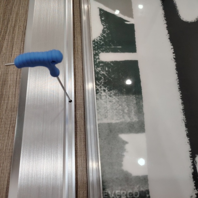 Screw-Lock Abstract Art Custom Dance Floor for Themed Events,MY SHOP,Screw-Lock Black Gloss Dance Floor – Deep black, mirror-like gloss finish.Perfect for upscale events, galas, and modern venues.