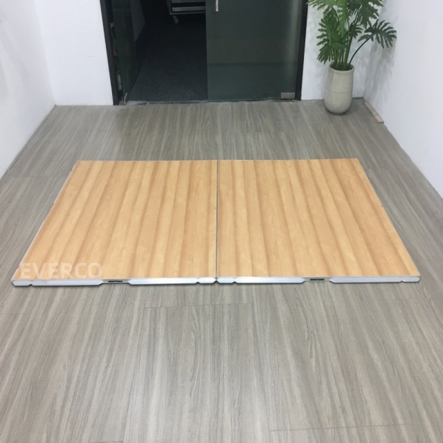 Cam-Lock Maple Wood Waterproof Dance Floor for Outdoor Events