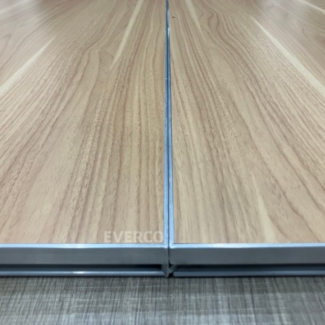 Cam-Lock Natural Wood Waterproof Dance Floor – Warm wood grain for outdoor weddings and parties events.