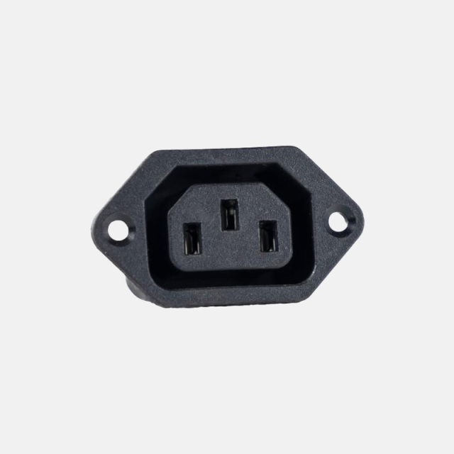 Square-shaped power socket 10A 250V
