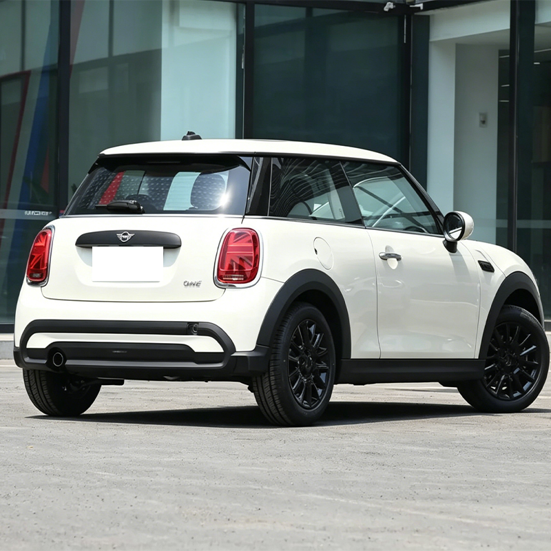 2023 MINI (Fuel) – 12,000 km Driven | Iconic Hatchback | Fun & Stylish