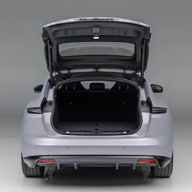 2025 NIO ET5T (Touring) – 25,000 km Driven | Electric Sport Wagon | Swap-Ready & Sleek