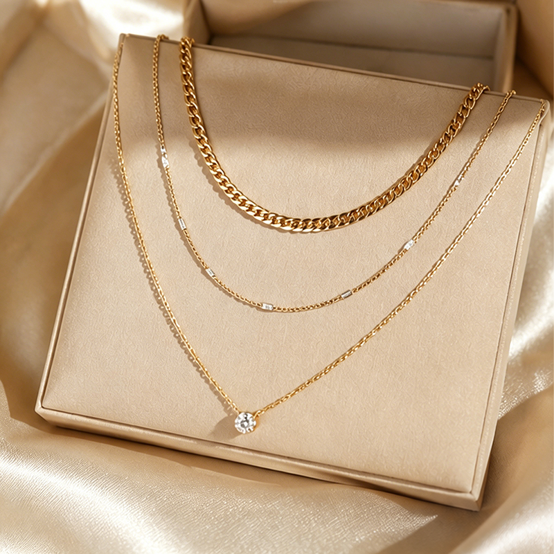 Women's Fashionable Blade Chain Necklace – Multi-Layered Cross Clavicle Chain With Diamond and Zircon Stones