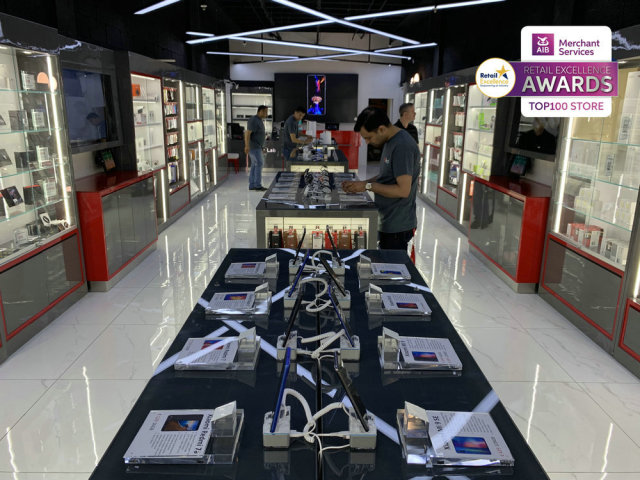 FunTech UK Retail Store: Custom Mobile & Accessories Display Counter Project,Bestyledisplay,FunTech UK Retail Store: Custom Mobile & Accessories Display Counter Project