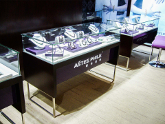 Custom Luxury Tempered‑Glass Jewelry Display Counters, Bespoke Boutique Jewellery Shop Showcases,Bestyledisplay,Custom Luxury Tempered‑Glass Jewelry Display Counters, Bespoke Boutique Jewellery Shop Showcases