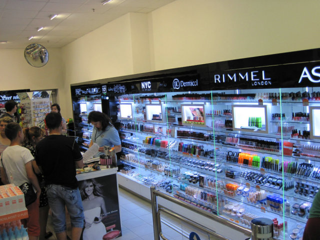 Custom Cosmetic Shop Interior Display Back Wall Cabinet Glass Makeup Showcase Counter,Bestyledisplay,Custom Cosmetic Shop Interior Display Back Wall Cabinet Glass Makeup Showcase Counter