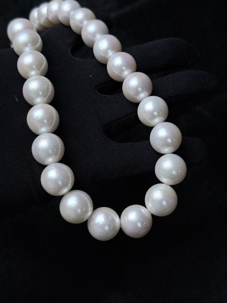 5A White Pearl Strand 15-16mm