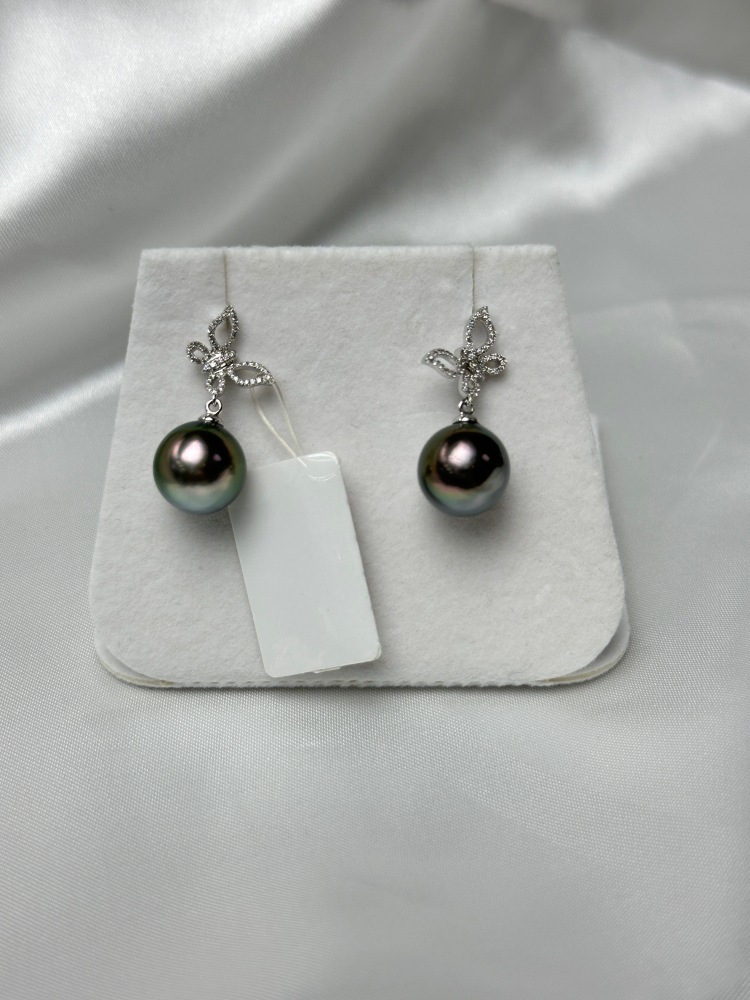 18k Gold 10~11mm Tahitian Black Pearl Stud Earrings