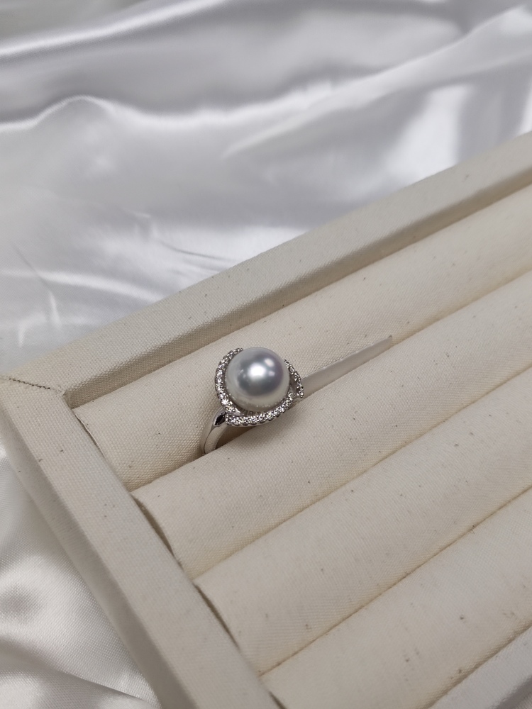 18k Gold 11.2mm Australian South Sea White Pearl Ring