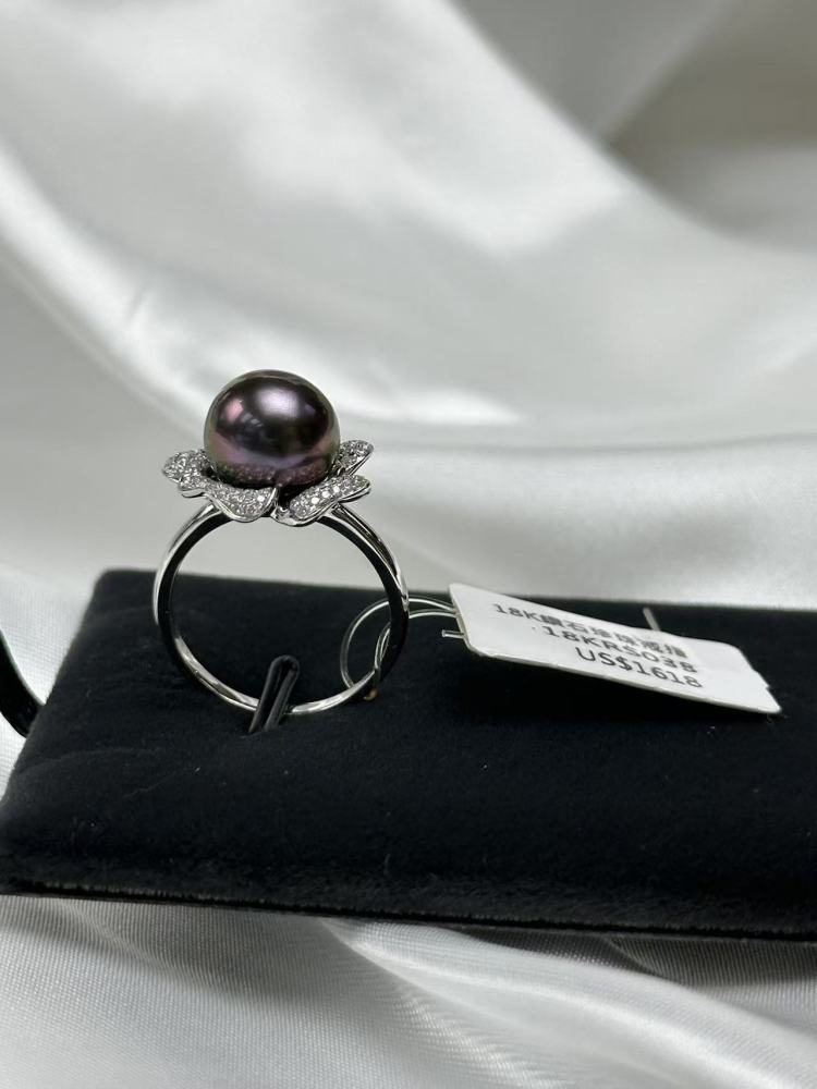 18k Gold 10.5mm Tahitian Black Pearl Ring