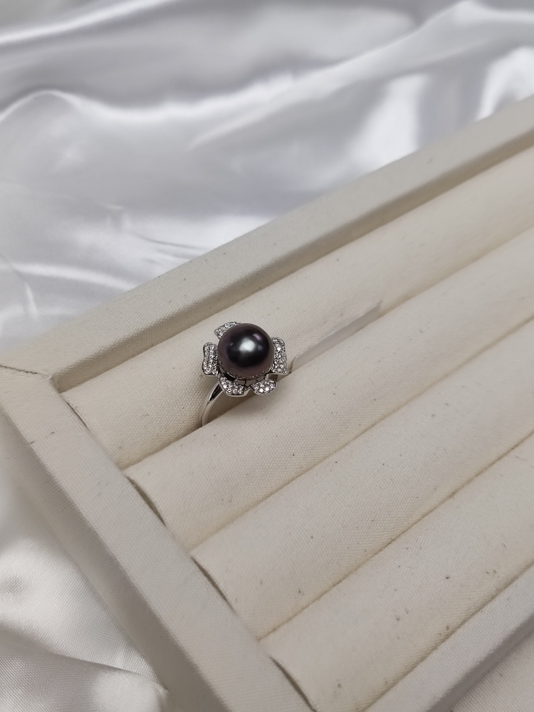 18k Gold 10.5mm Tahitian Black Pearl Ring