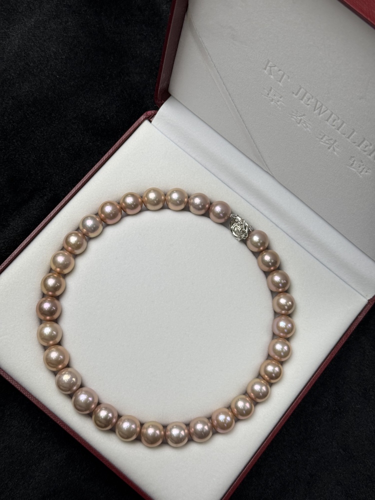 5A Natural Purple Pearl Strand 14~15mm Includes one pair of earrings