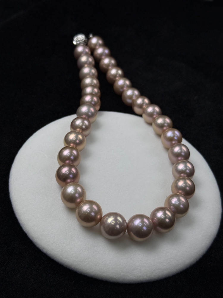 5A Natural Purple Pearl Strand 14~15mm Includes one pair of earrings