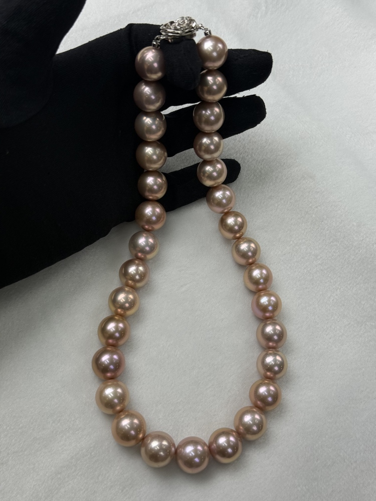 5A Natural Purple Pearl Strand 14~15mm Includes one pair of earrings