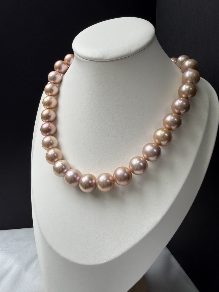 5A Natural Purple Pearl Strand 14~15mm Includes one pair of earrings