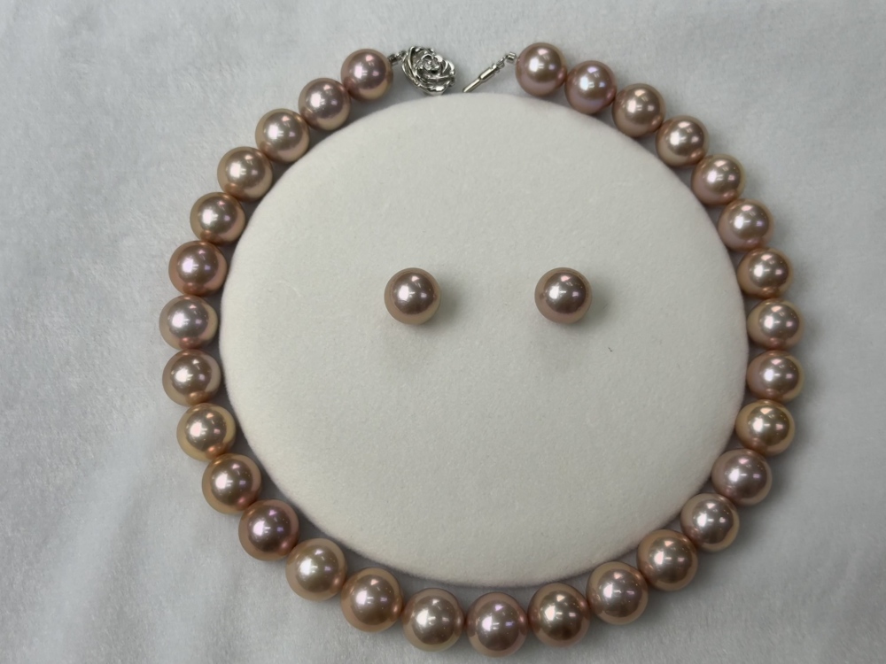 5A Natural Purple Pearl Strand 14~15mm Includes one pair of earrings