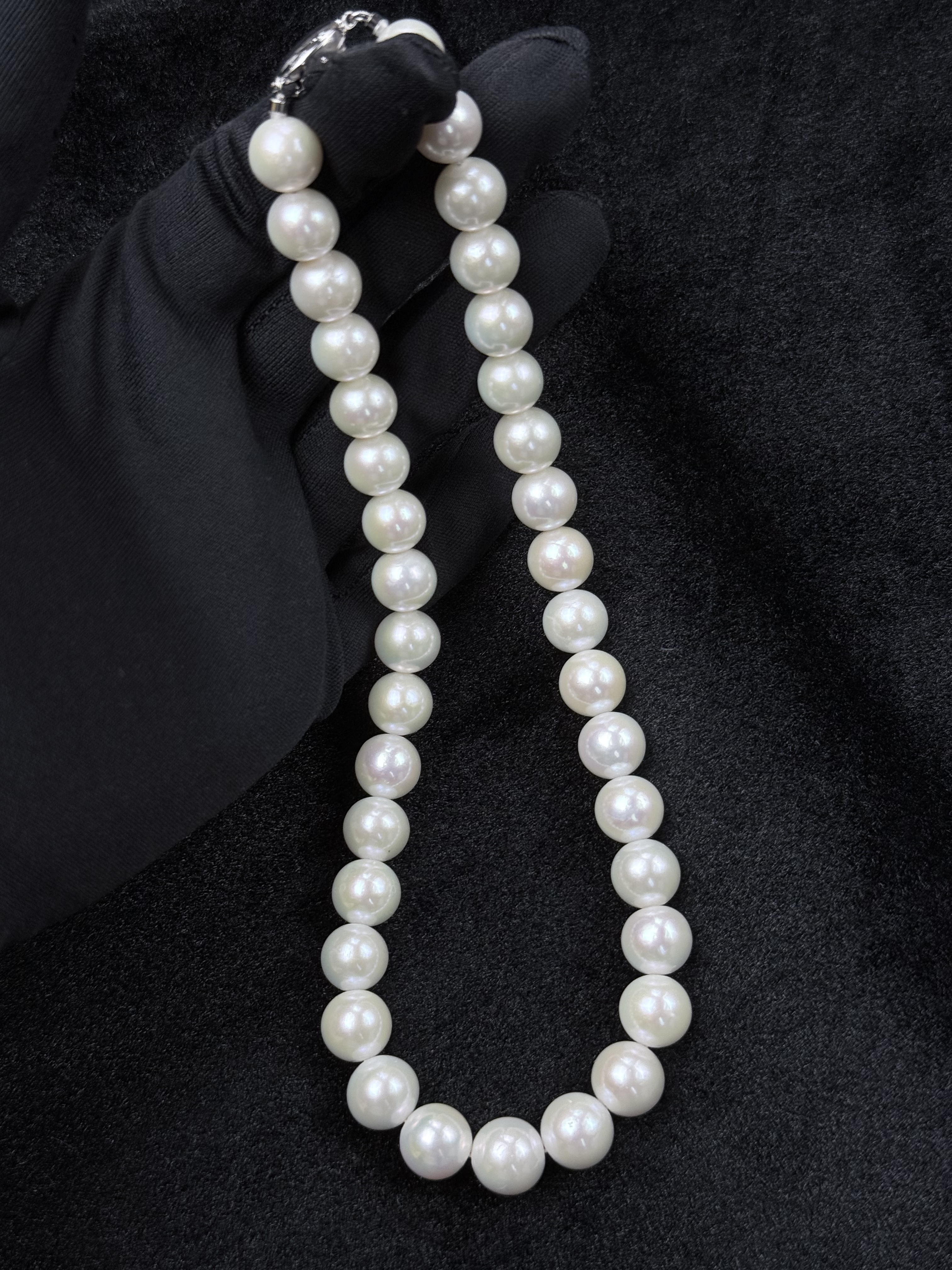5A White Pearl Strand 11~12mm Includes one pair of earrings