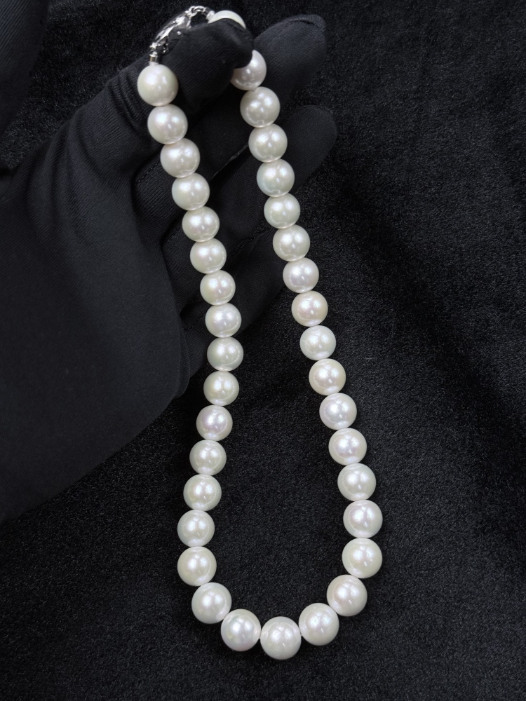 5A White Pearl Strand 11~12mm Includes one pair of earrings