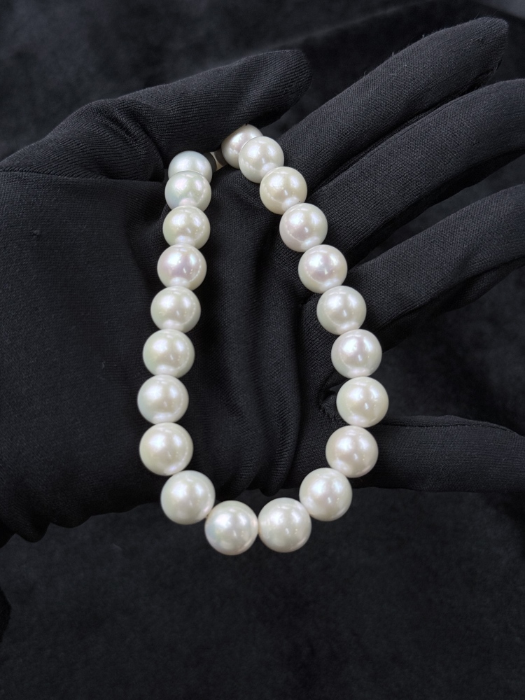 5A White Pearl Strand 11~12mm Includes one pair of earrings