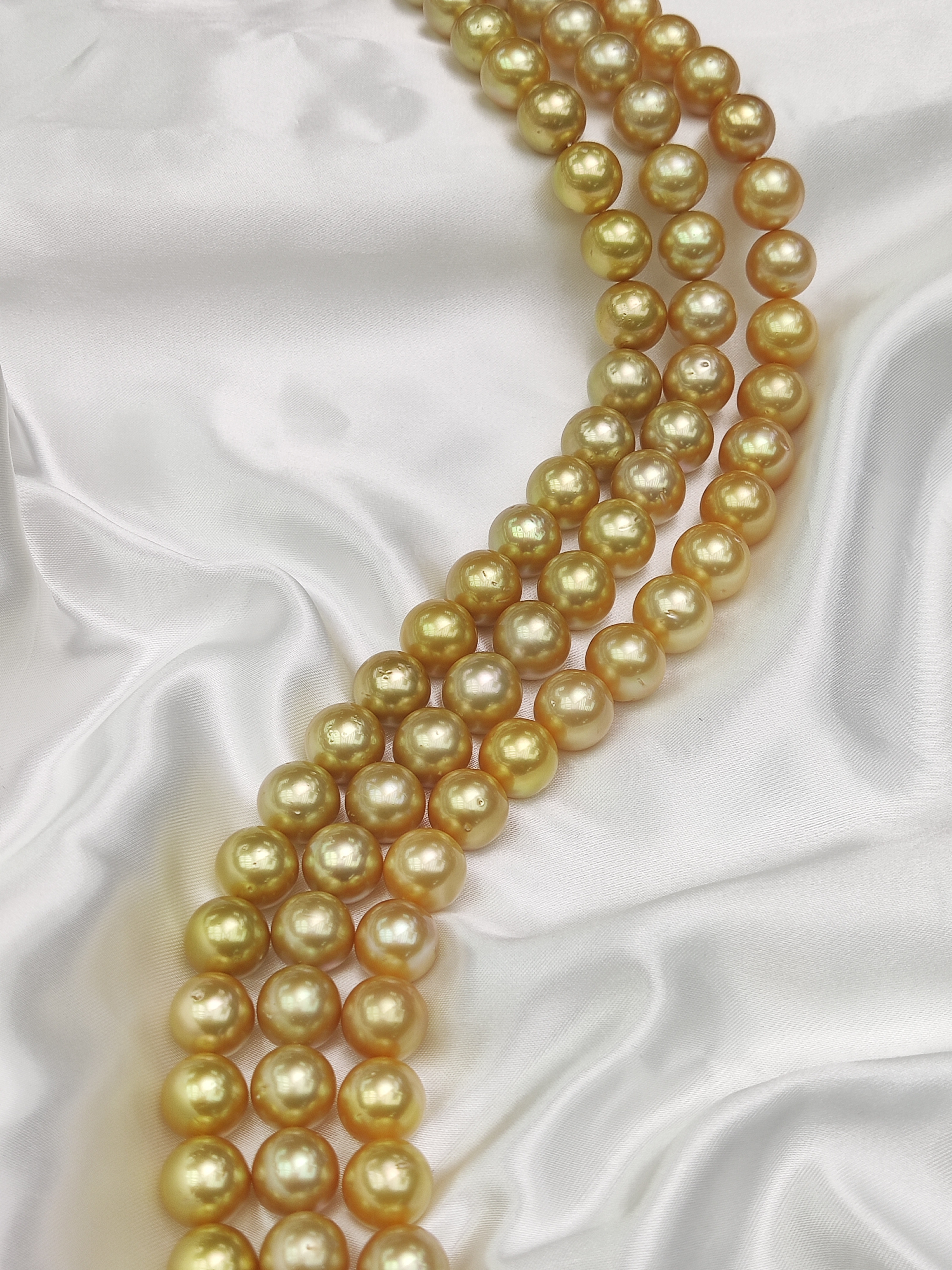 South Sea Pearls Necklace 11-13.8mm