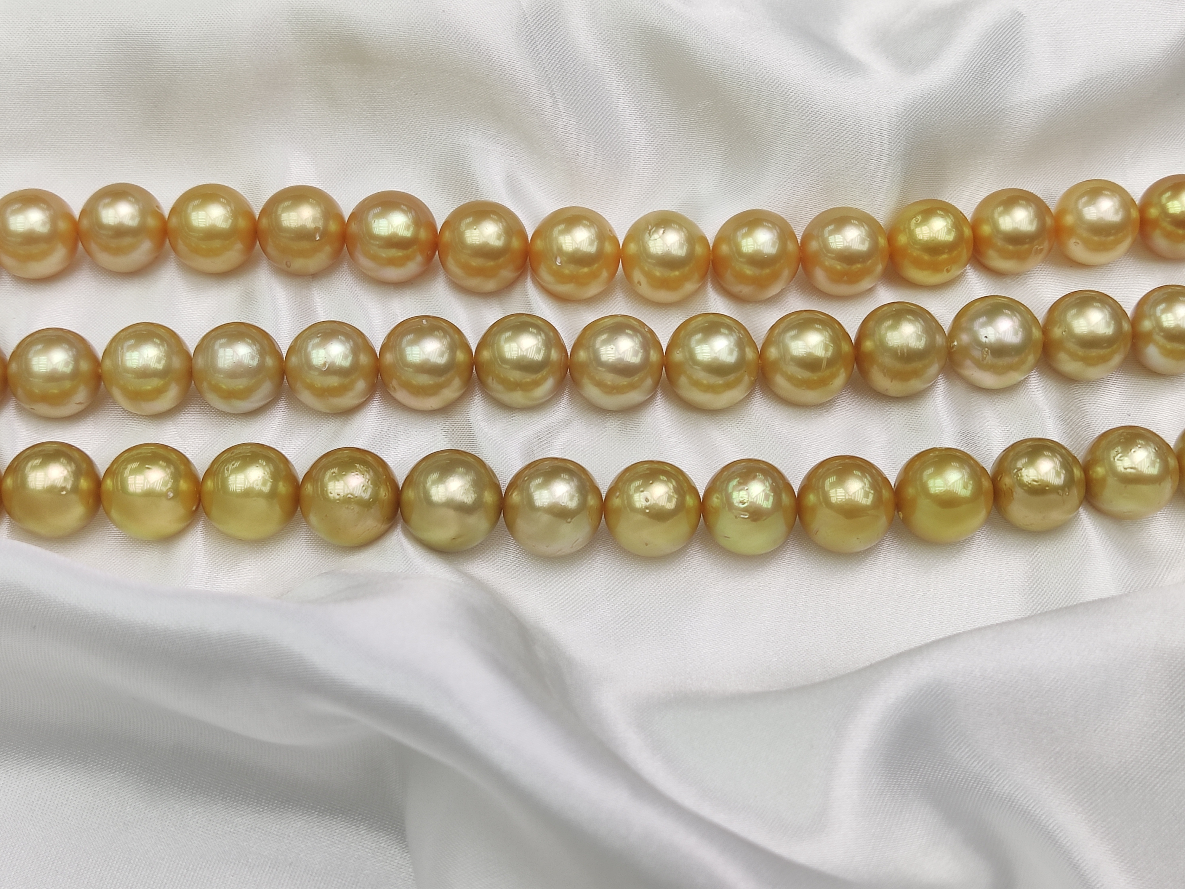 South Sea Pearls Necklace 11-13.8mm