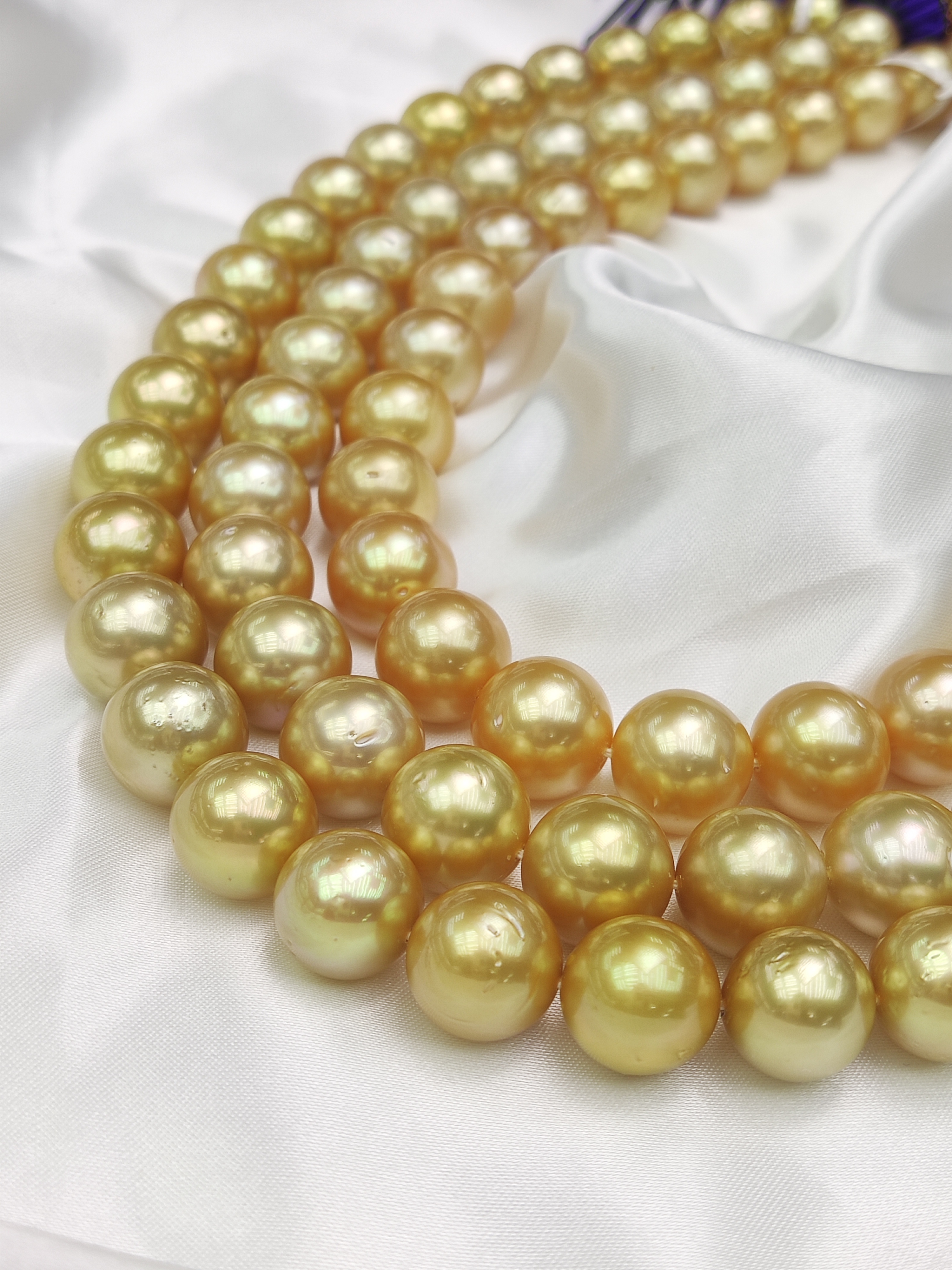 South Sea Pearls Necklace 11-13.8mm