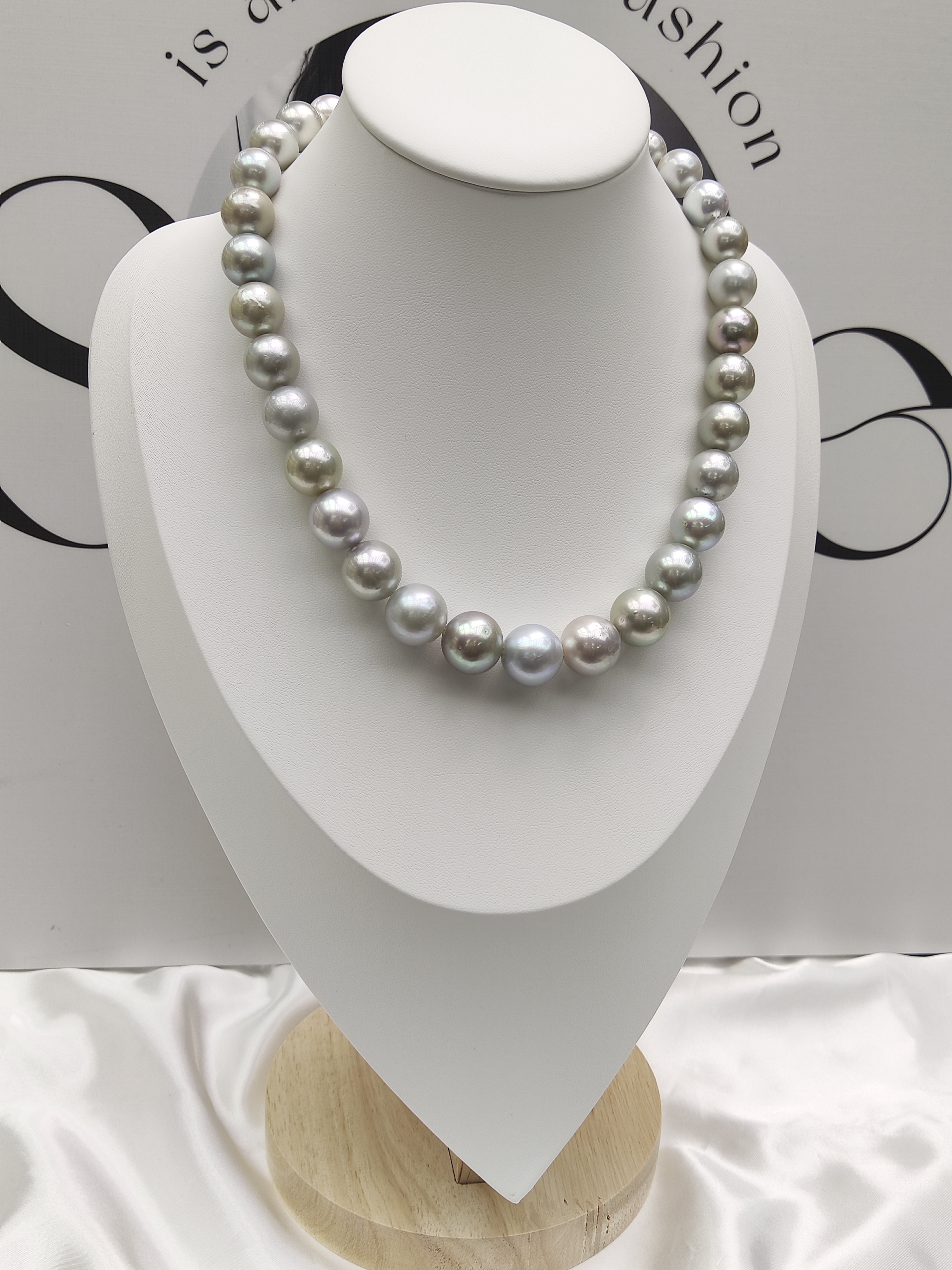 South Sea Pearls Necklace 11~14.6mm
