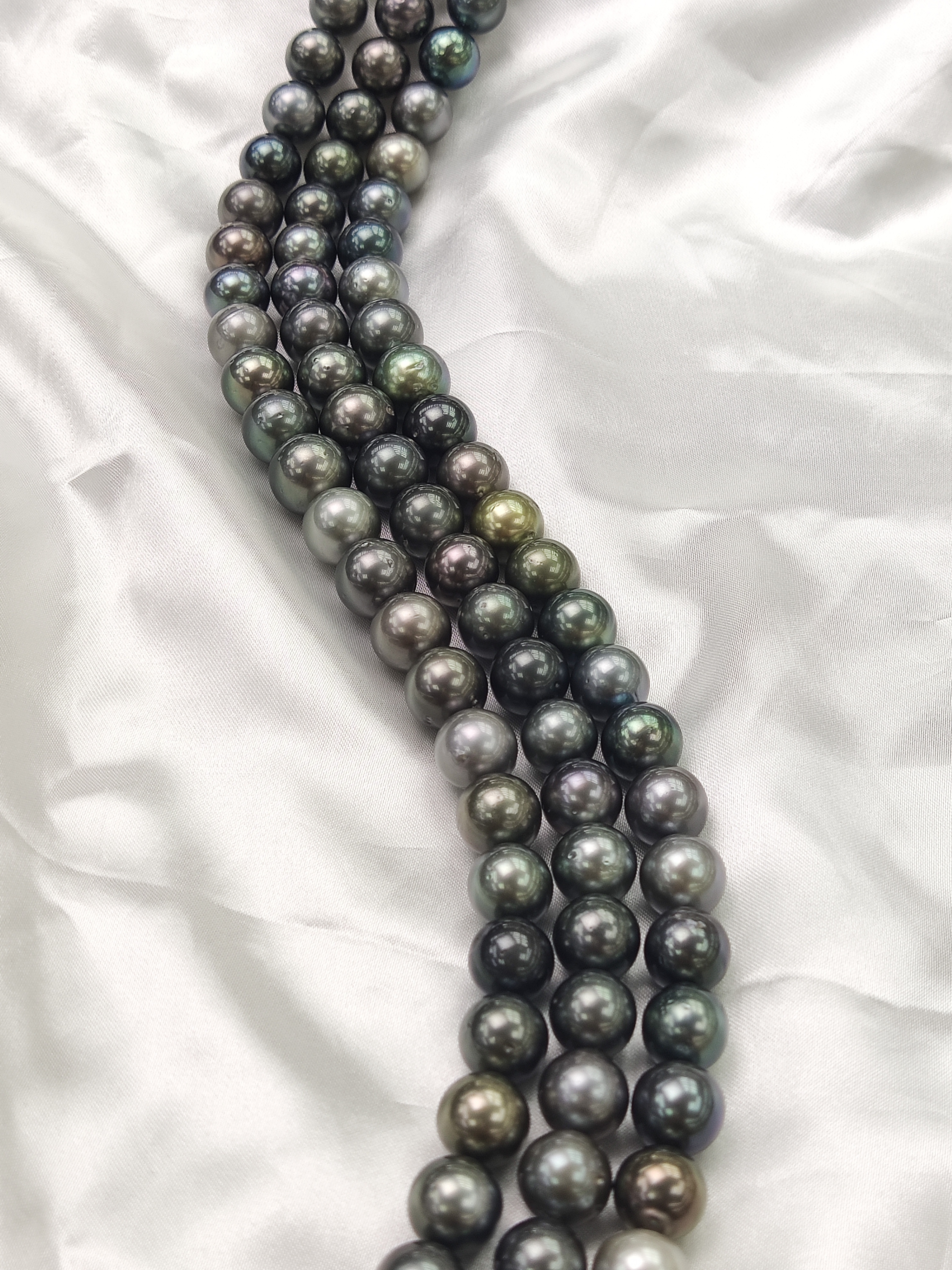 South Sea Pearls Tahiti Necklace 10~14mm