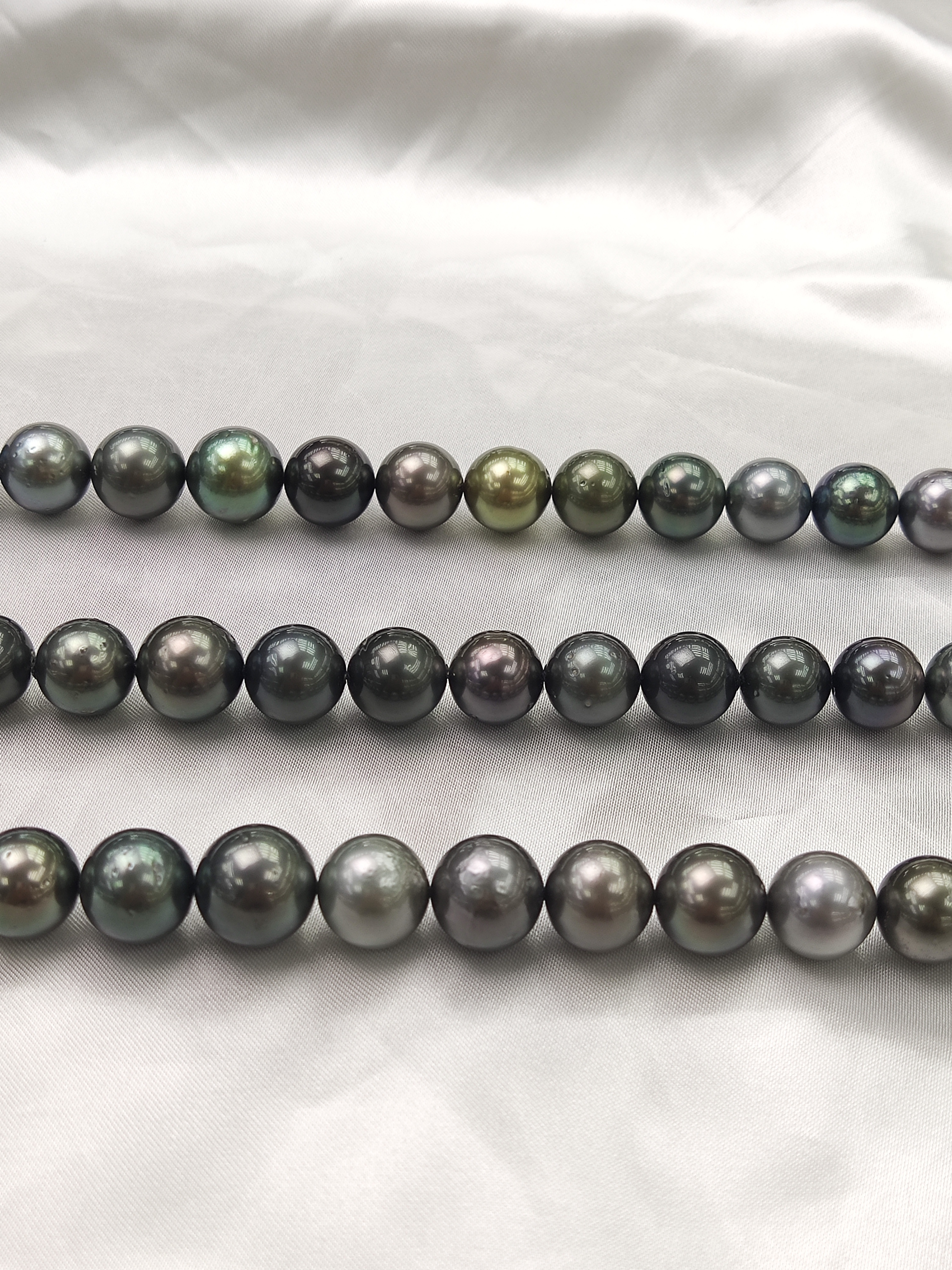 South Sea Pearls Tahiti Necklace 10~14mm