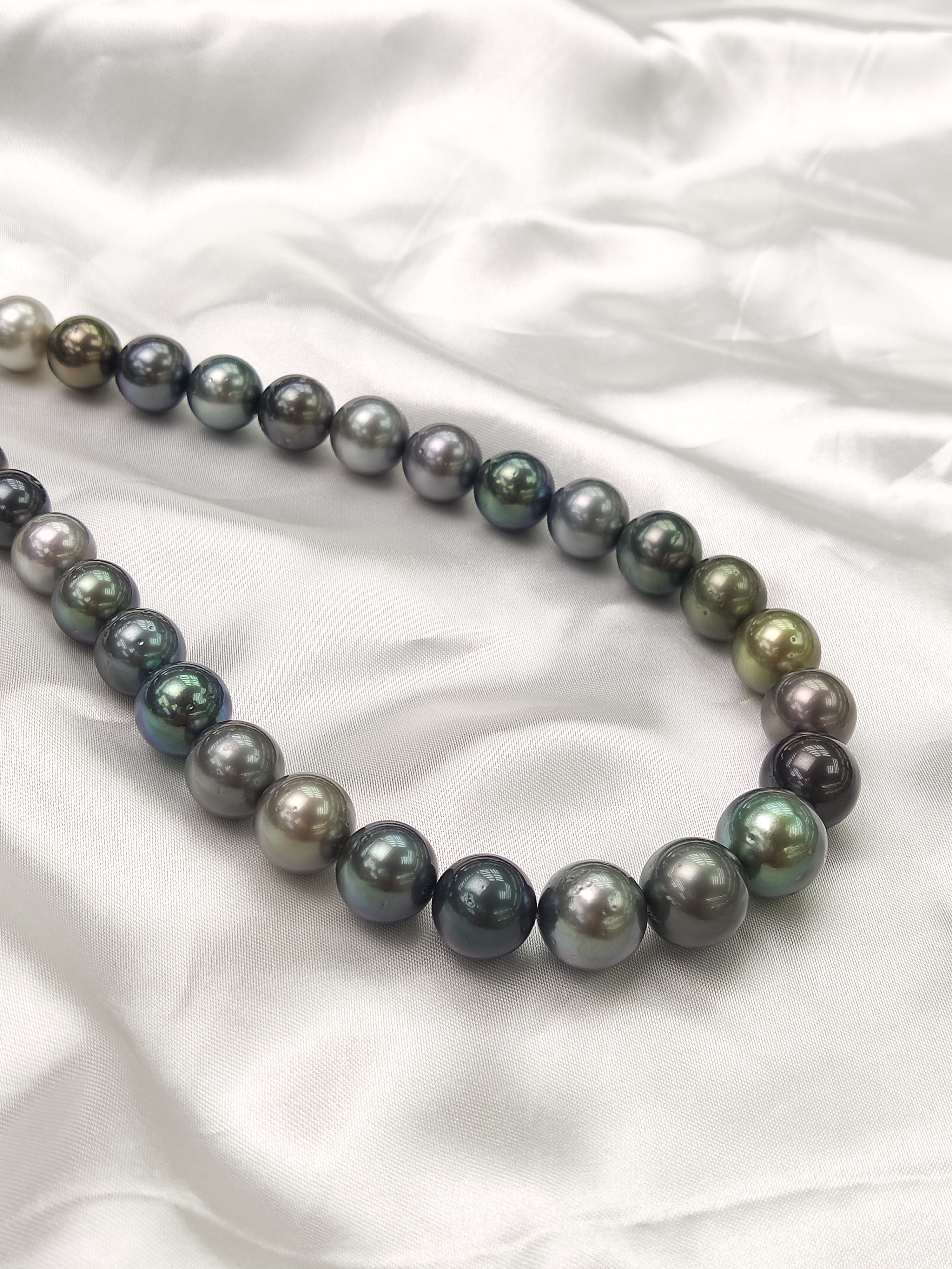 South Sea Pearls Tahiti Necklace 10~14mm