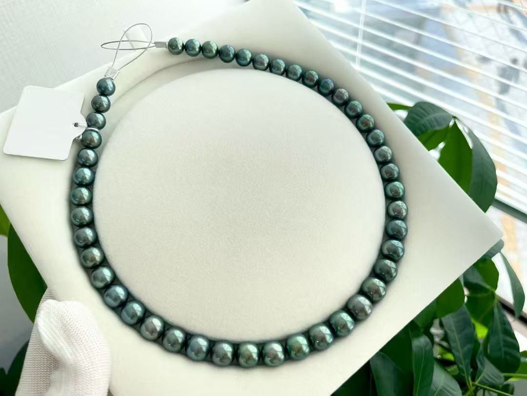 South Sea Pearls Tahiti Necklace 8~10.6mm
