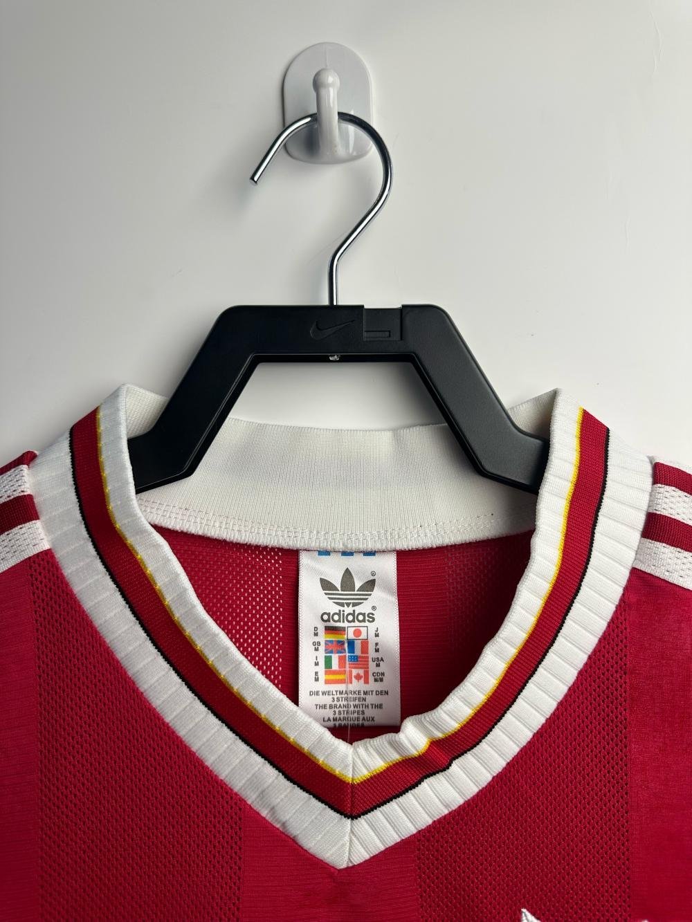 Retro Liverpool Home Football Jersey Long Sleeve 1995/1996