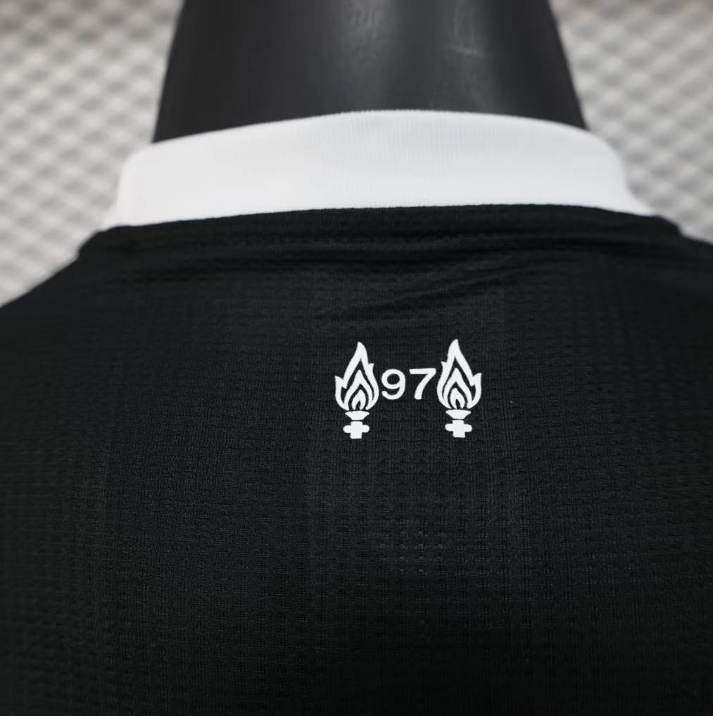 Liverpool Black Goalkeeper Football Shirt 2025-26 Player Edition