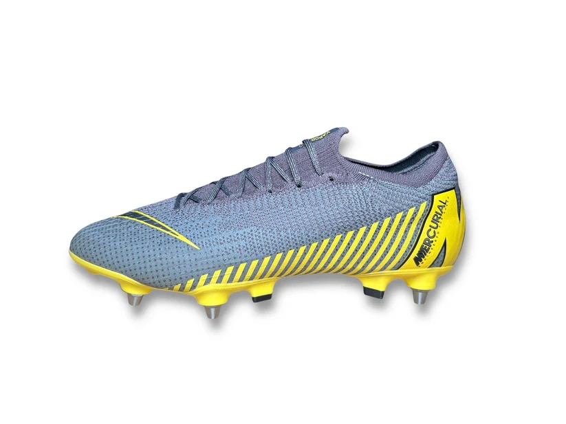 Mercurial Vapor 12 SG PRO Football Shoes