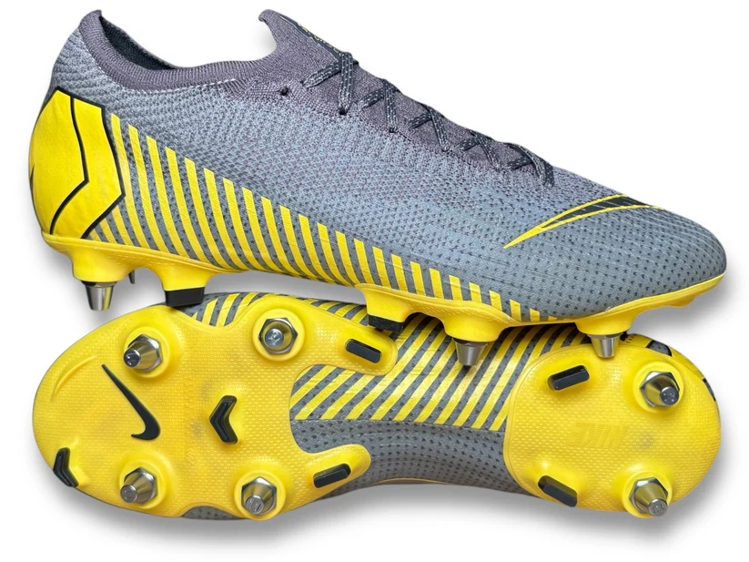 Mercurial Vapor 12 SG PRO Football Shoes