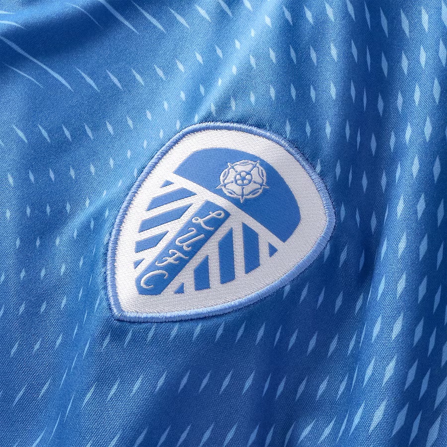 Leeds United Goalkeeper Shirt 2025-26