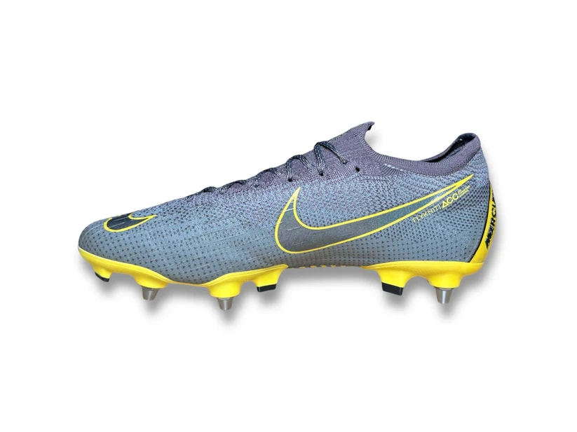Mercurial Vapor 12 SG PRO Football Shoes