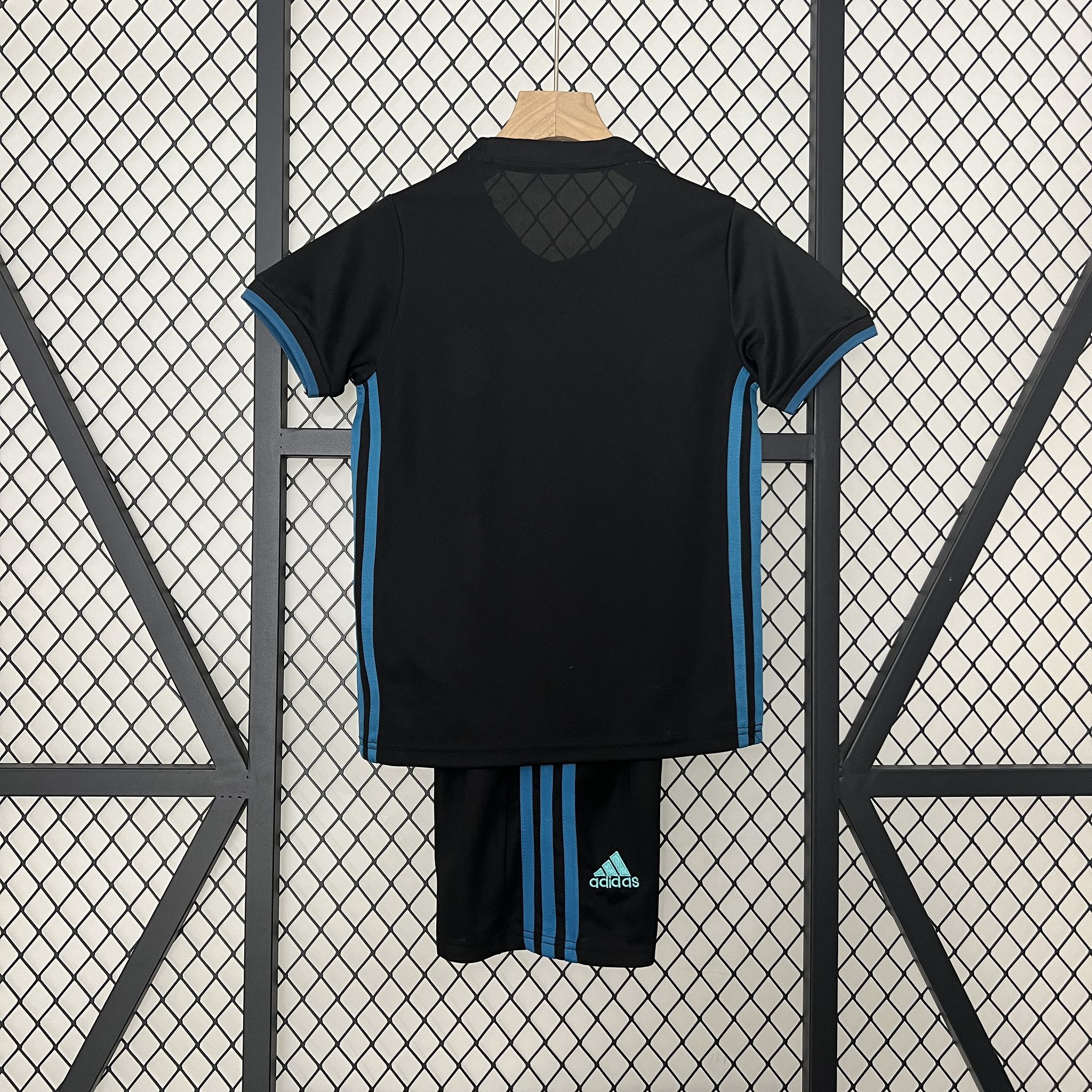 Real Madrid 17-18 Away Retro Kid Kits Youth Apparels Jersey