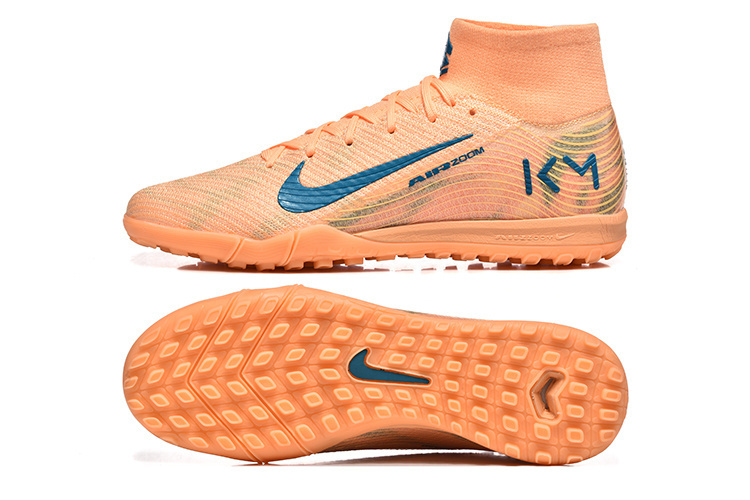 Assassin's 16th generation fully air cushioned waterproof knitted nail Football Shoes