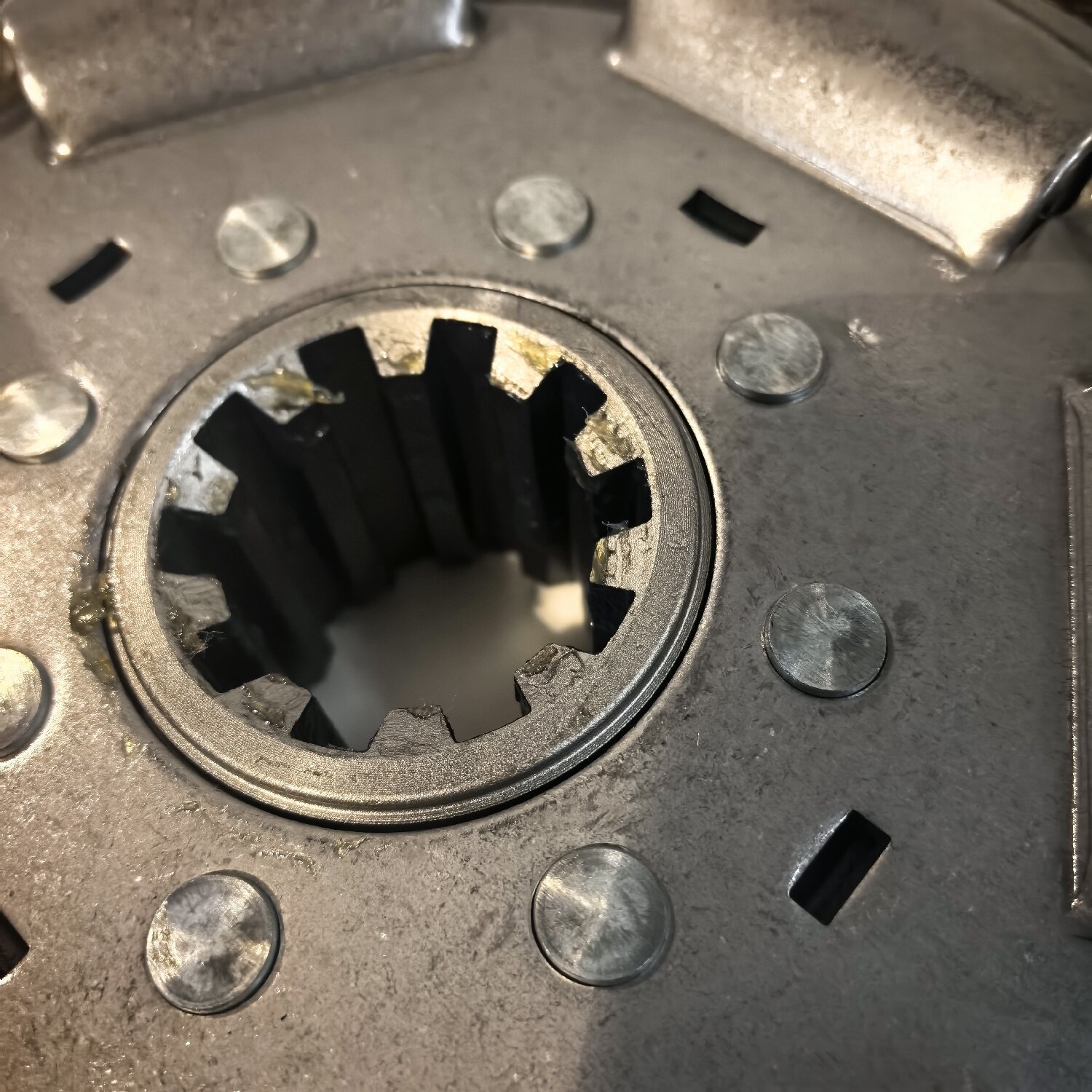 Weichai FAW Shacman Sitrak Beiben North Benz Shantui Sdlg Sinotruck HOWO / Auto Part Foton/ Heavy Truck Spare Parts clutch plate,MY SHOP,Weichai FAW Shacman Sitrak Beiben North Benz Shantui Sdlg Sinotruck HOWO / Auto Part Foton/ Heavy Truck Spare Parts clutch plate