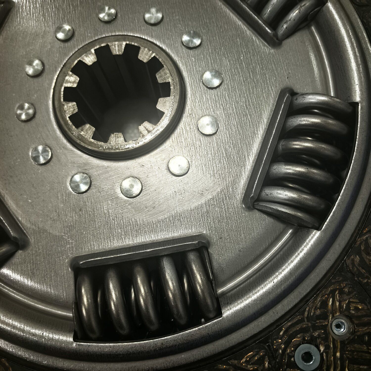 High-Performance Amt Clutch Disc for Reliable Heavy-Duty Truck Applications,MY SHOP,Durable Volvo Amt Clutch Cover System for Commercial Vehicle