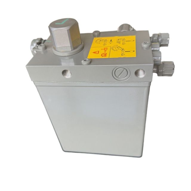 Sinotruk Commercial Vehicle Parts OEM Supply Cab Tilt Hand Pump,Dongjin Electric and PRECISION Co., Ltd.,Sinotruk Commercial Vehicle Parts OEM Supply Cab Tilt Hand Pump