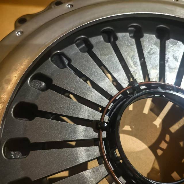 Heavy-Duty Clutch for HOWO Trucks - Reliable Performance,Dongjin Electric and PRECISION Co., Ltd.,Heavy-Duty Clutch for HOWO Trucks - Reliable Performance