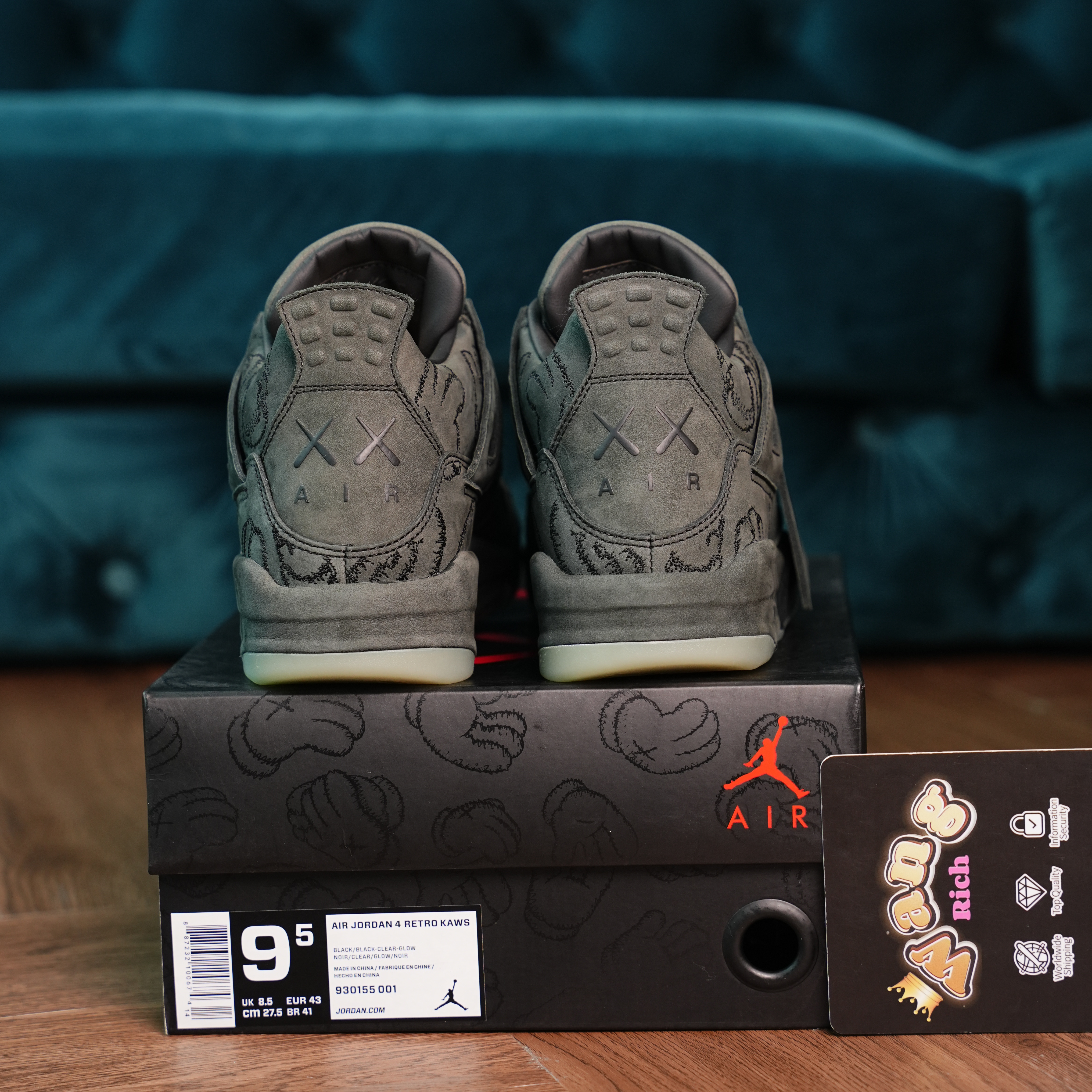 Air Jordan 4 Retro Kaws Black