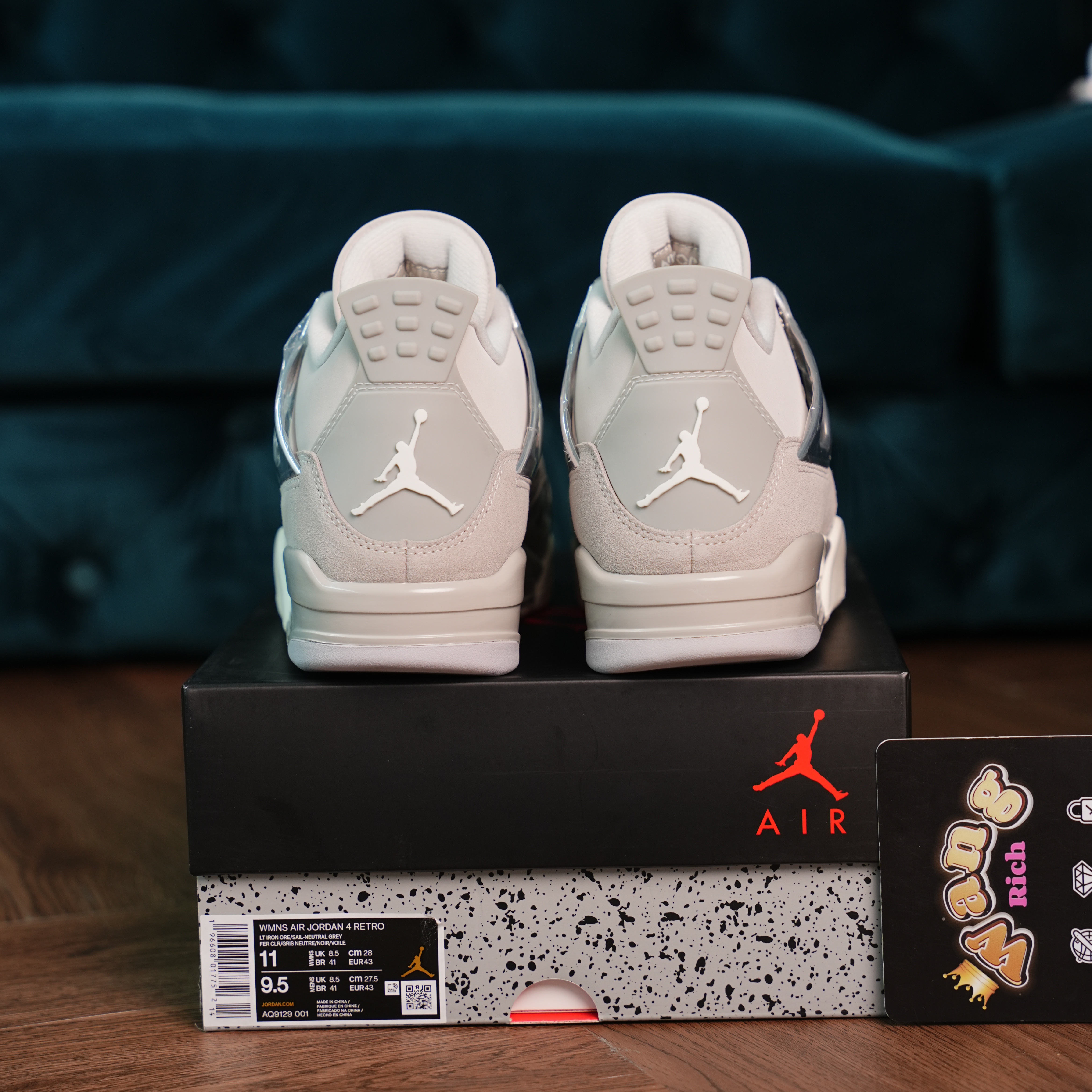 Air Jordan 4 WMNS Frozen Moments