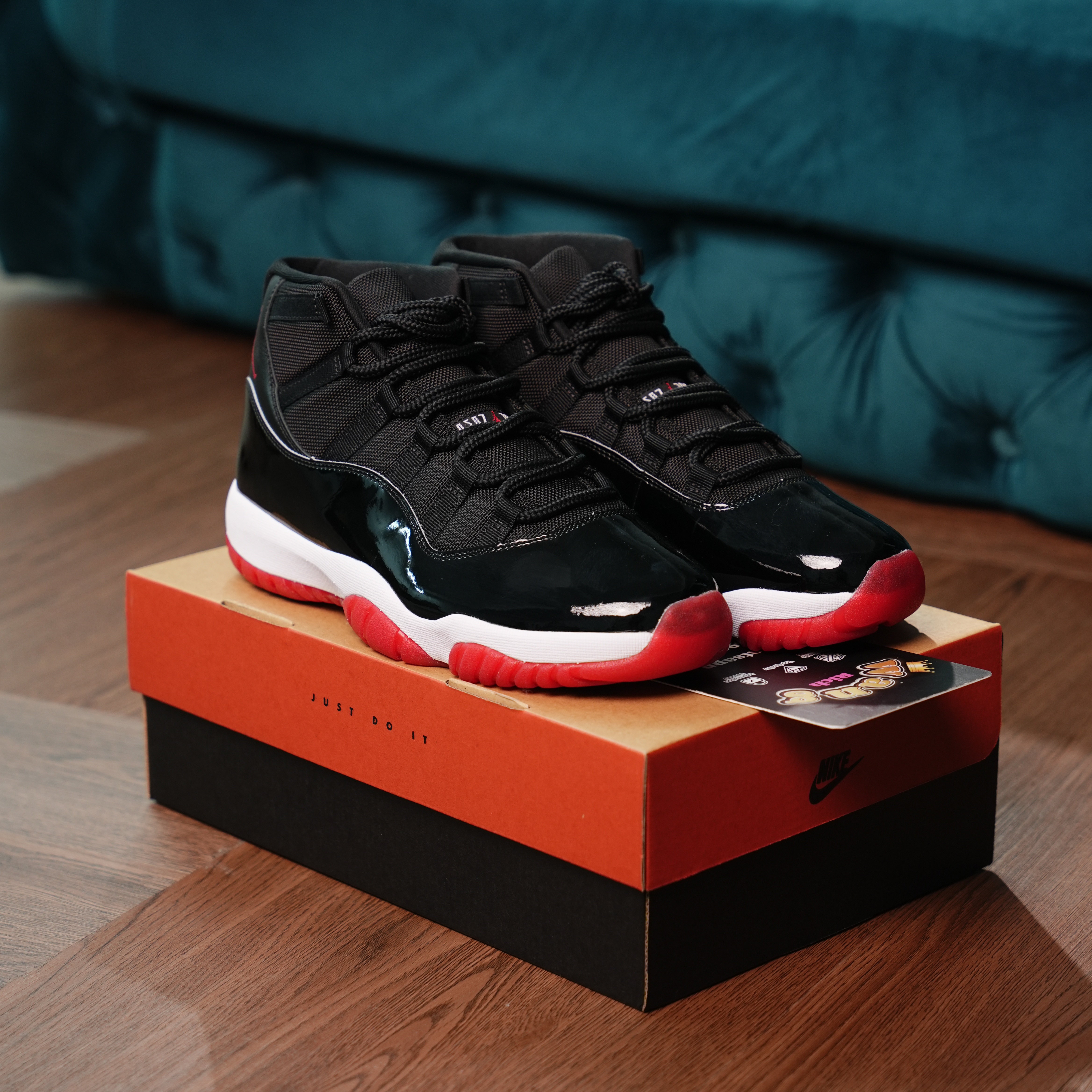 Air Jordan 11 Retro Playoffs Bred